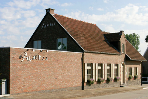 Voorgevel van Agathea