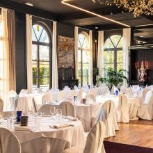 Banketopstelling bij de boogramen van 's Graevenhof